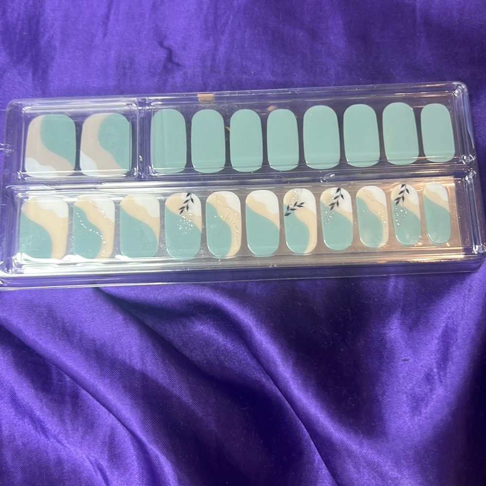 Dashing diva glow, tan, white and green nail stickers